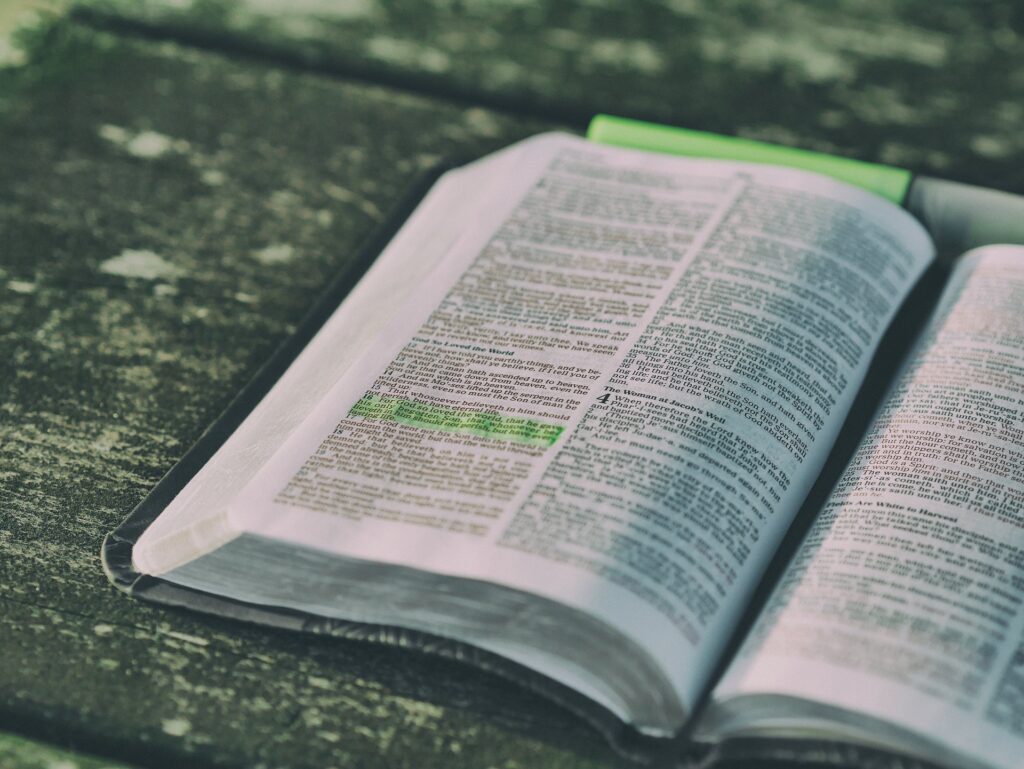 Bible-Pixabay